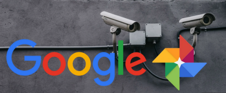 Photo de caméras de sécurité avec le logo Google en sur-impression
