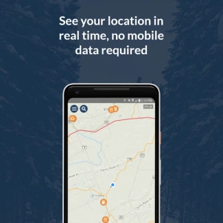 Au dessus de la photo d'un smartphone avec une application de géolocalisation ouverte, il est écrit : See your location in real-time, no mobile data required